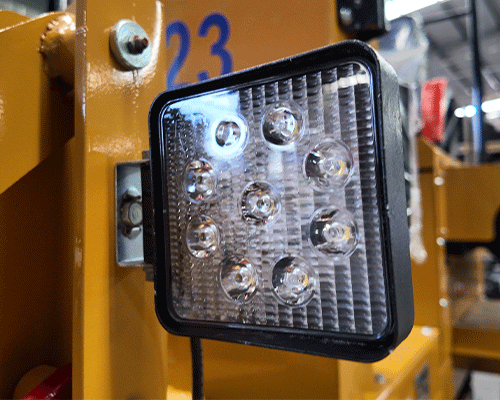 Chargeuse articulée compacte